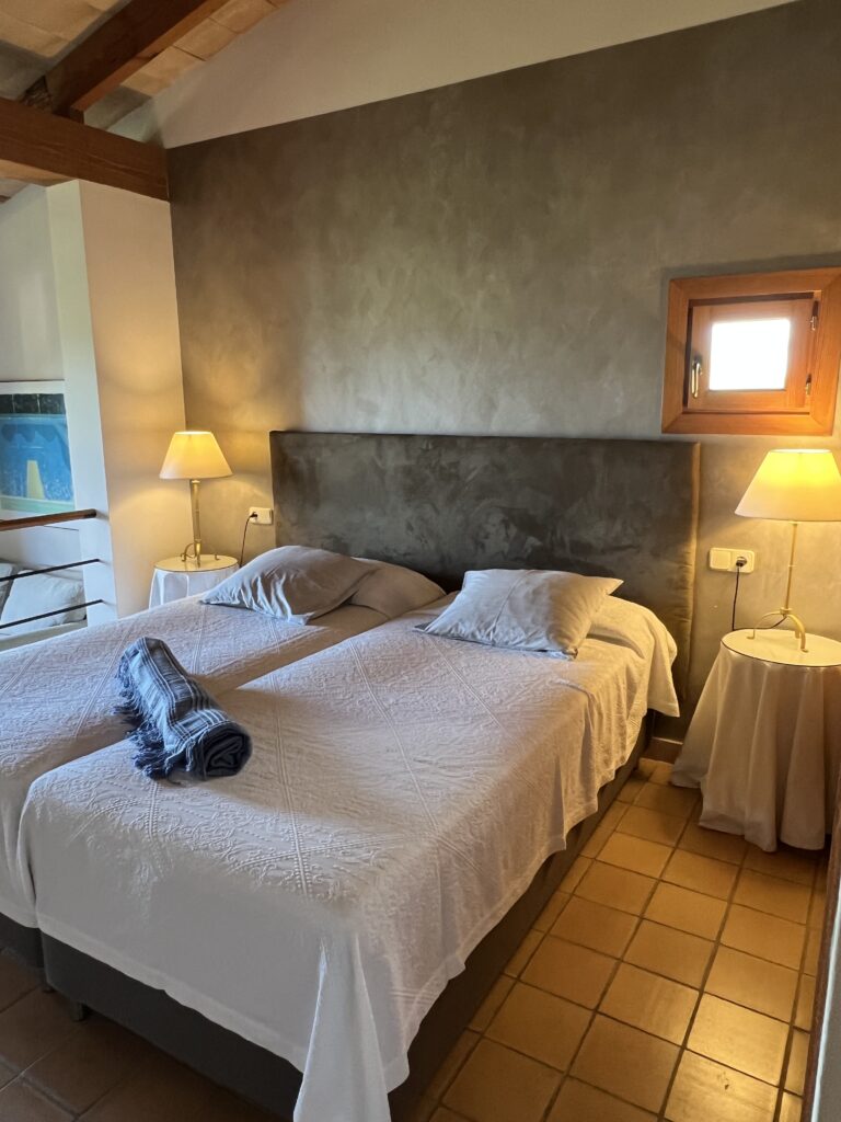 Stilvolle Residenz mit ETV, Weinberg & Orangenhain